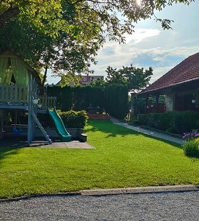 Aurora Haz Apartament *