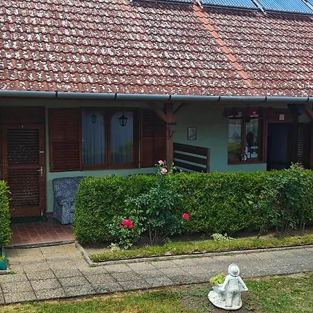 Apartament Aurora Haz *